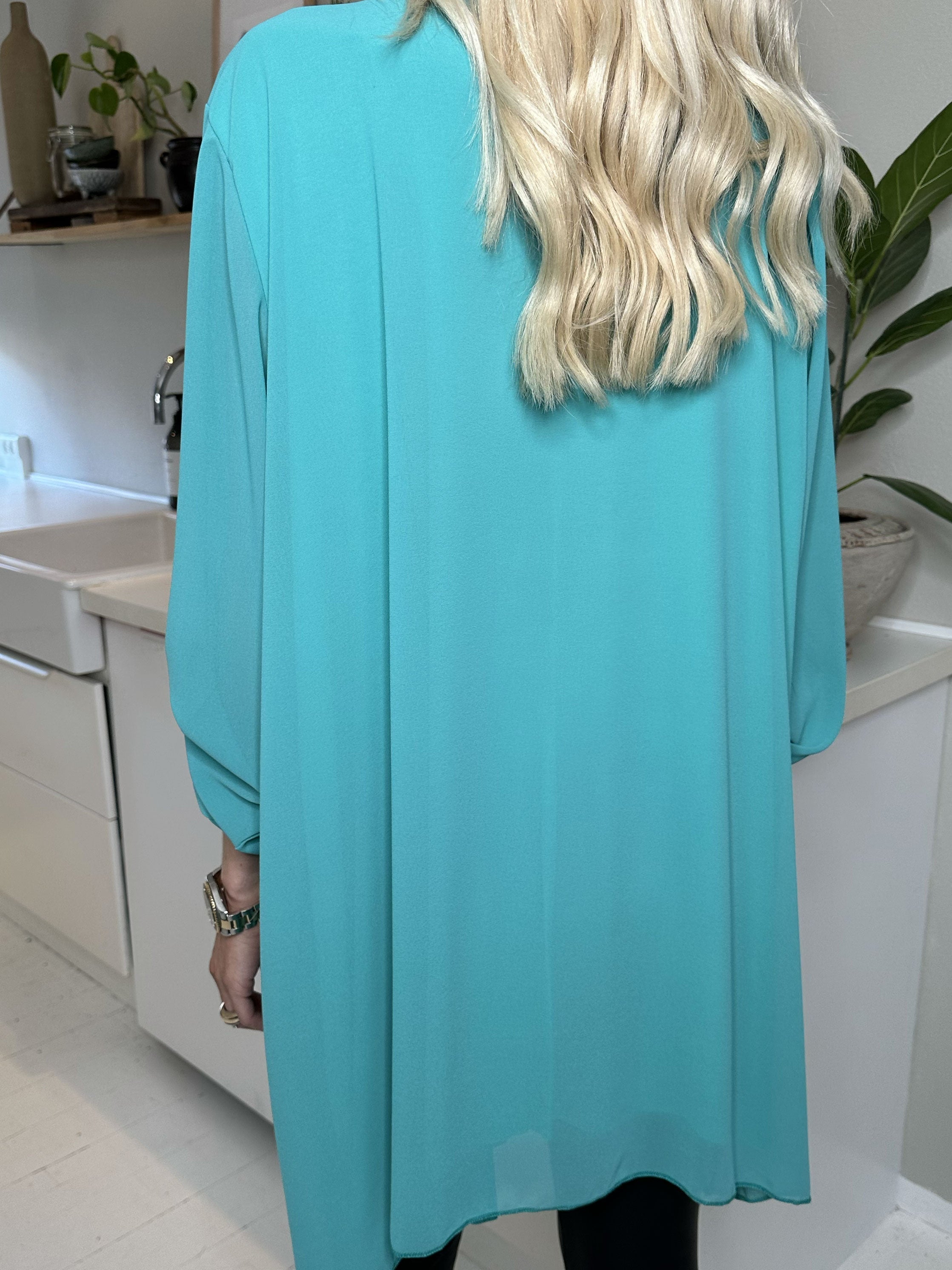 Wanda long sleeve - Tunica klänning i chiffong